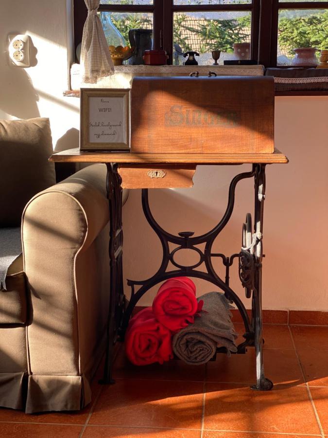 Halhaza Vendeghaz Apartment Sirok Екстериор снимка