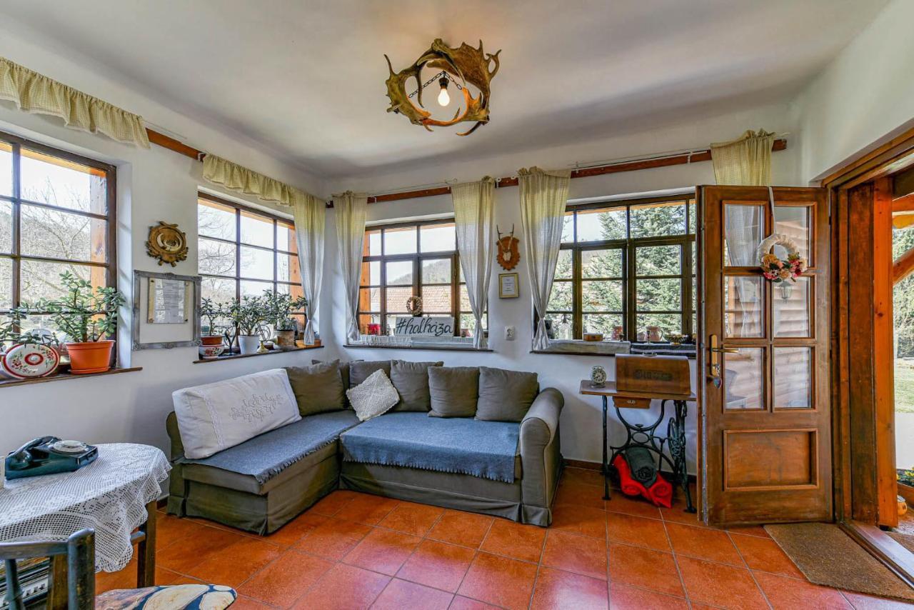 Halhaza Vendeghaz Apartment Sirok Екстериор снимка