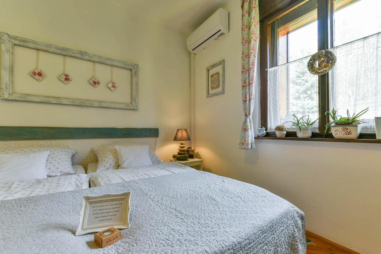 Halhaza Vendeghaz Apartment Sirok Екстериор снимка