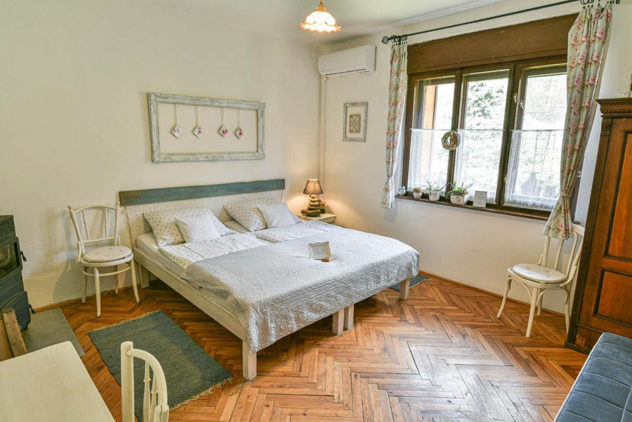 Halhaza Vendeghaz Apartment Sirok Екстериор снимка