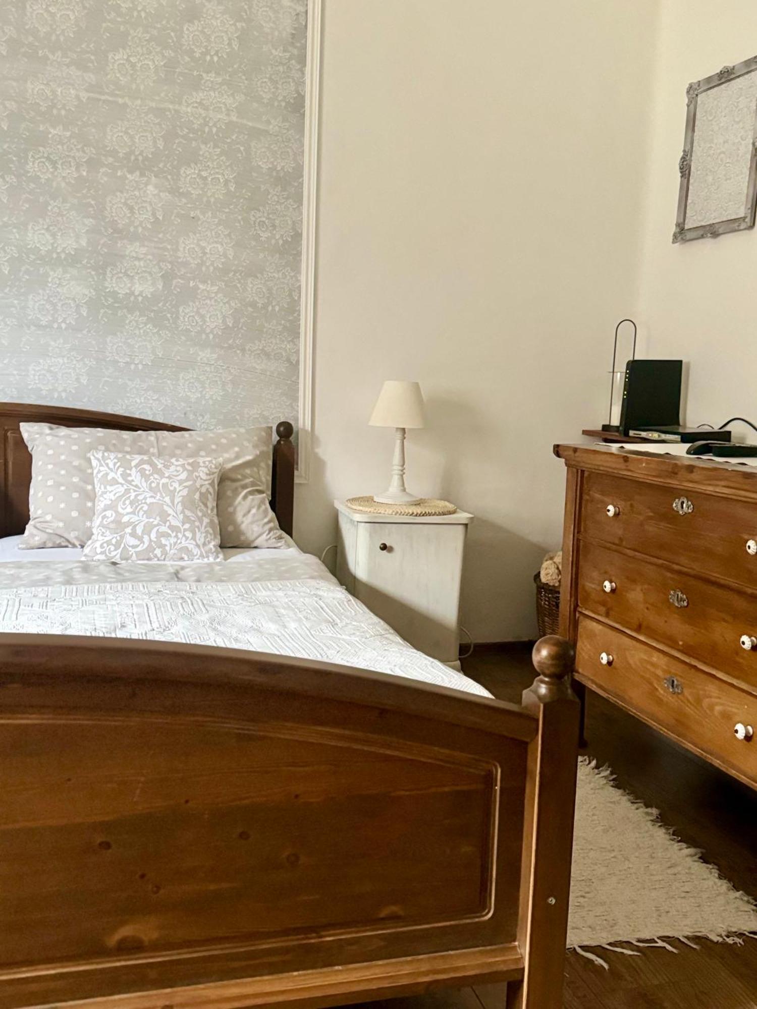 Halhaza Vendeghaz Apartment Sirok Екстериор снимка