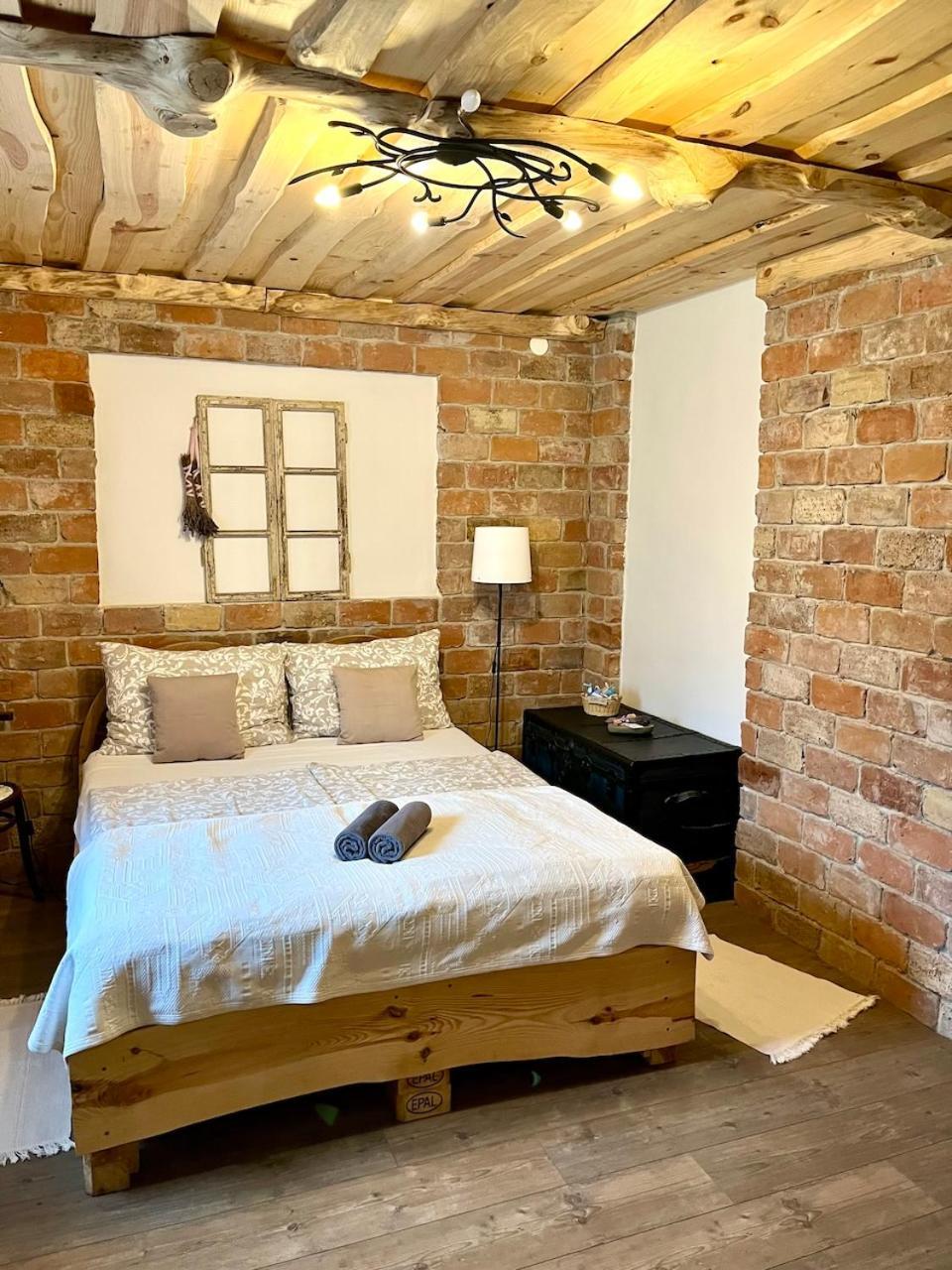 Halhaza Vendeghaz Apartment Sirok Екстериор снимка