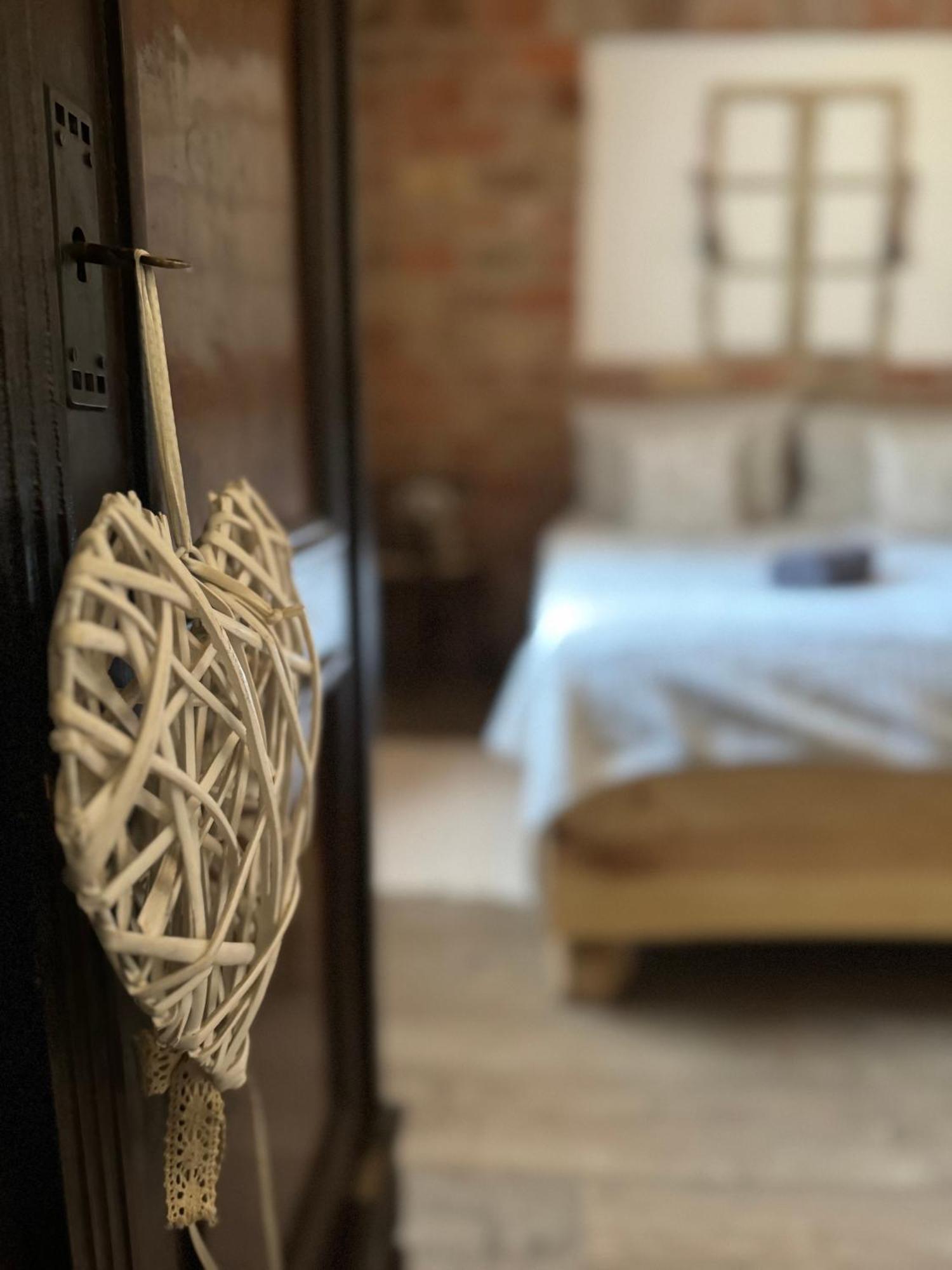 Halhaza Vendeghaz Apartment Sirok Екстериор снимка